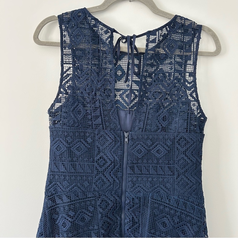 Parker Melissa Navy Blue Geometric Knit Crochet Sleeveless Handkerchief Dress M - Picture 7 of 13
